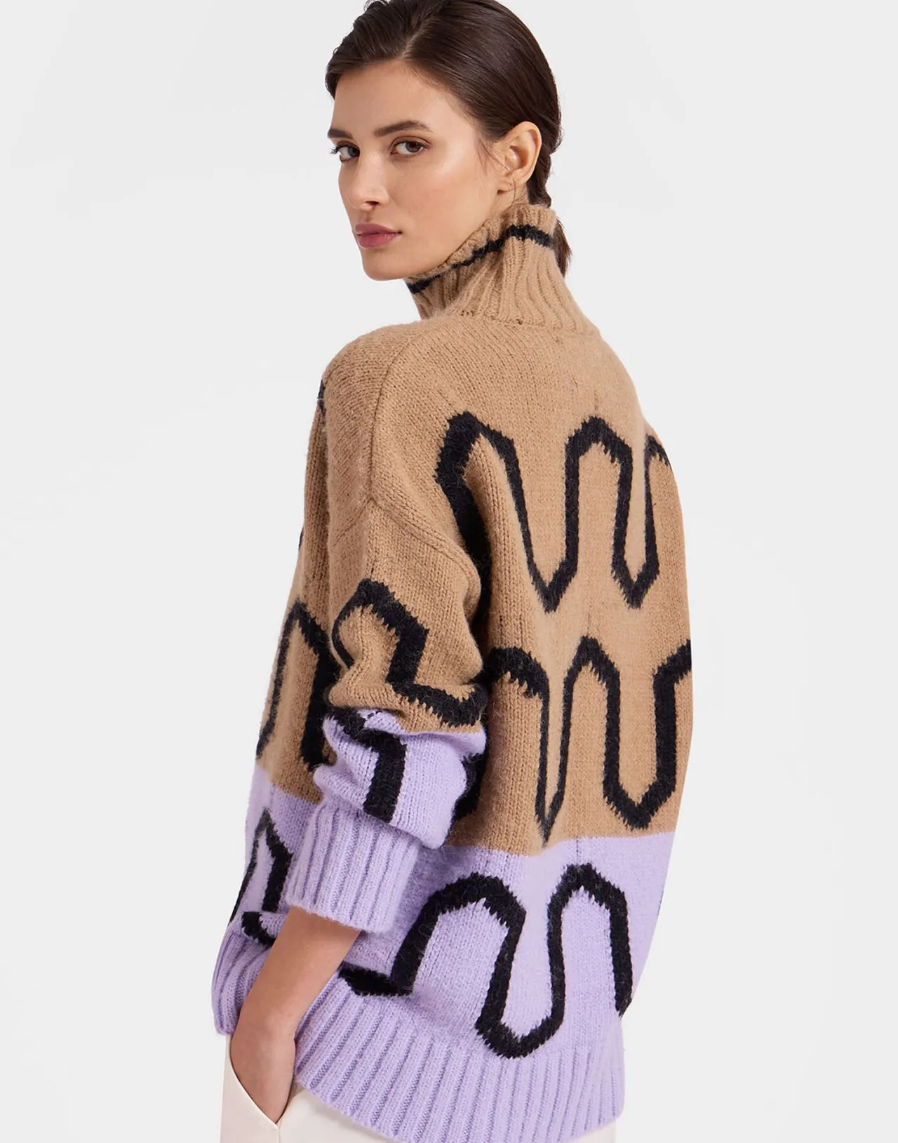 Store La DoubleJ Comber TurtleneckCamel & Lilac in Wool