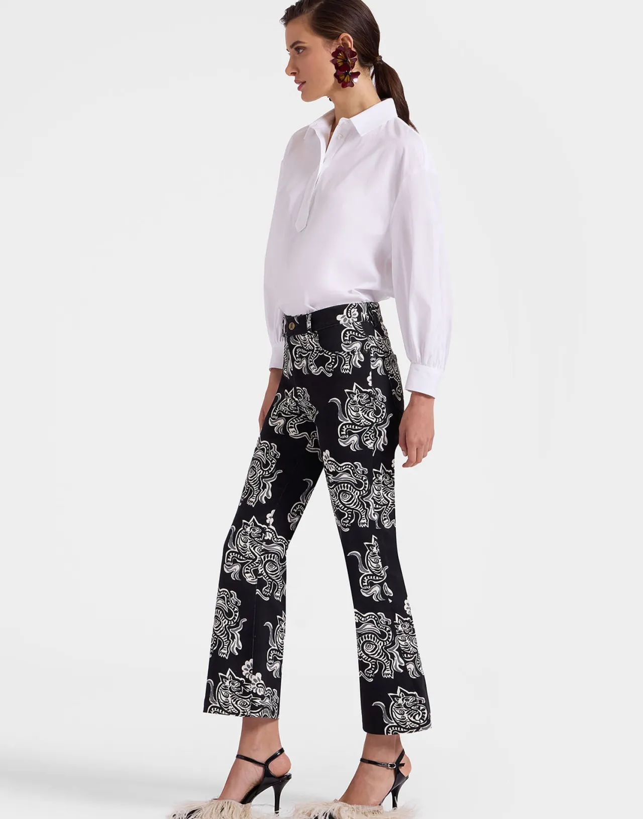 Cheap La DoubleJ The Cropped Flare JeanCrazy Tigers Black & White in Cotton Drill